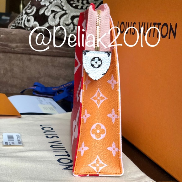 SOLD! Louis Vuitton Toiletry Giant Monogram Rouge - Picture 3 of 8